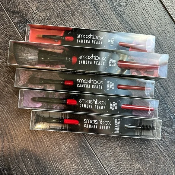Smashbox Brushes 5 Count NWT New Blush, eye, lip, brow, smudge, smoke red black - Picture 3 of 8